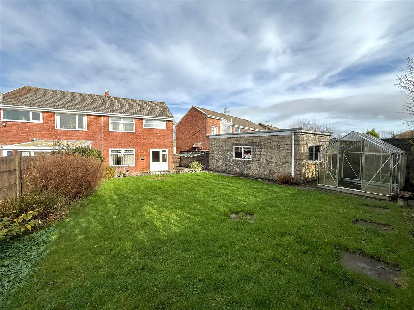 Springfield Avenue, Upper Killay, Swansea, SA2 7HW